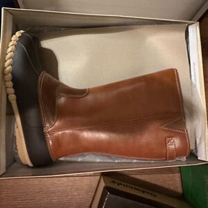 Rain boots duck boots women’s size 10